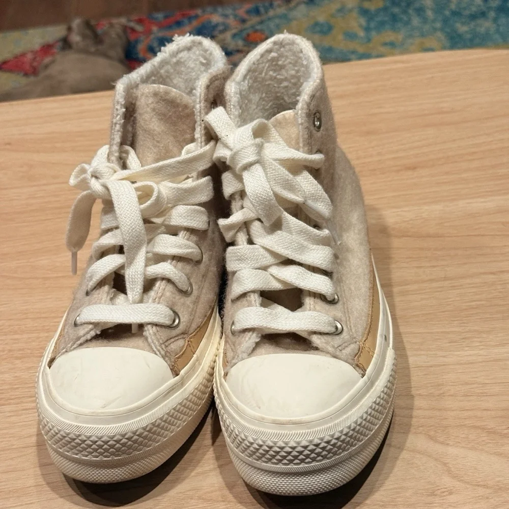 CONVERSE Chuck Taylor All Star Lift Platform Faux Mohair Size 6